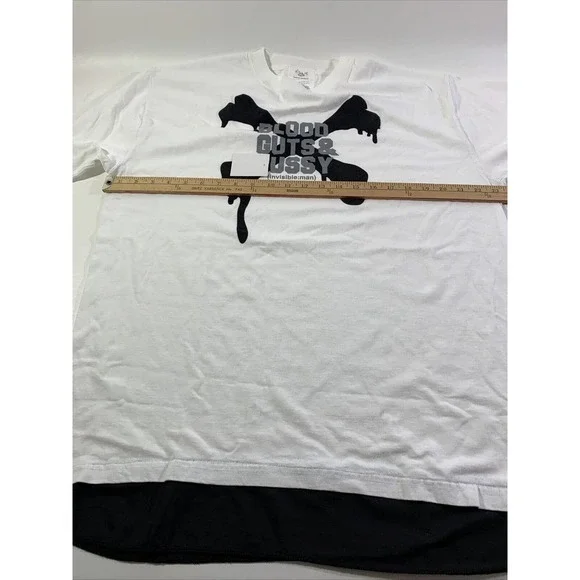 Comfortable Chaos Insanity Mens White T Shirt Sz XL‎ Blood Guts & Invisible Man